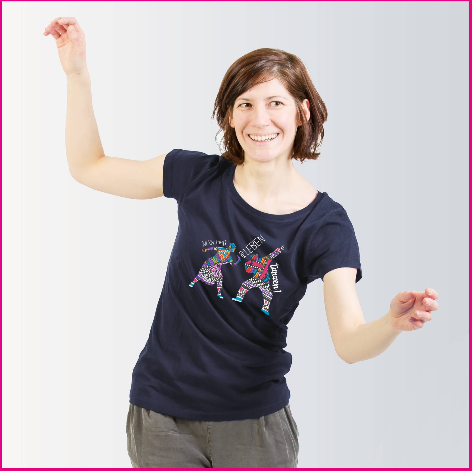Produktfoto Frauenshirt mit dem Motiv Tanz das Leben von Patricia Hütter