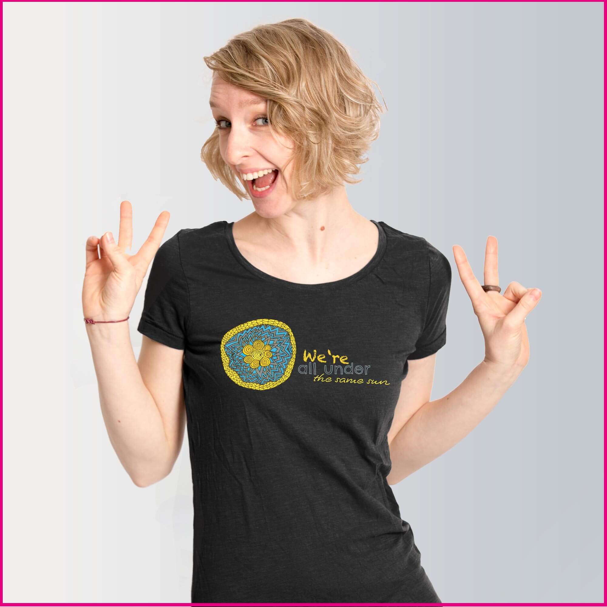 Produktfoto Frauen T-Shirt mit dem Motiv Under the sun von Patricia Hütter